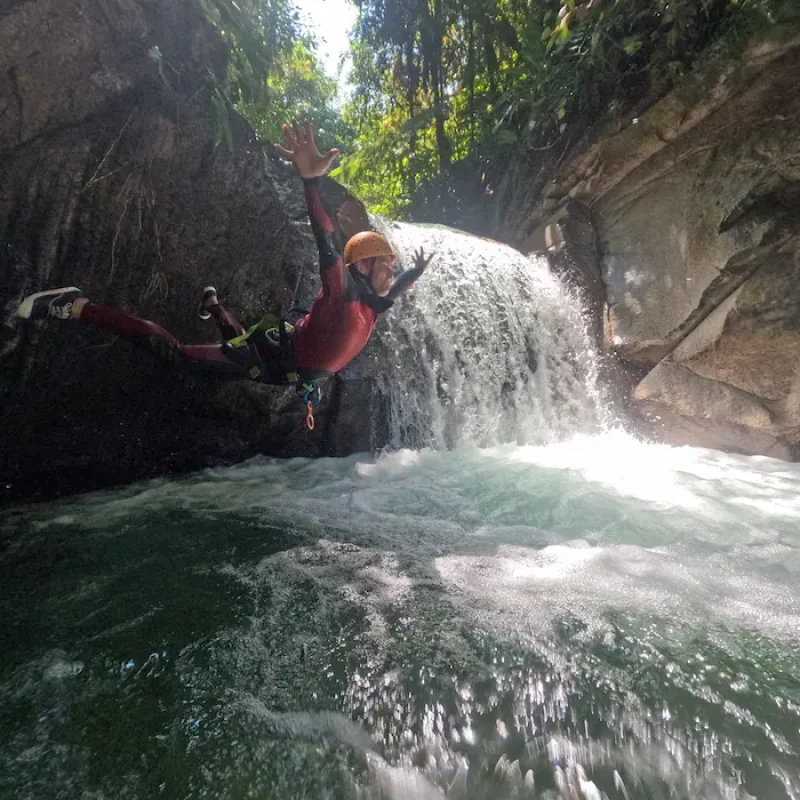 Tour Canyoning Ecuador