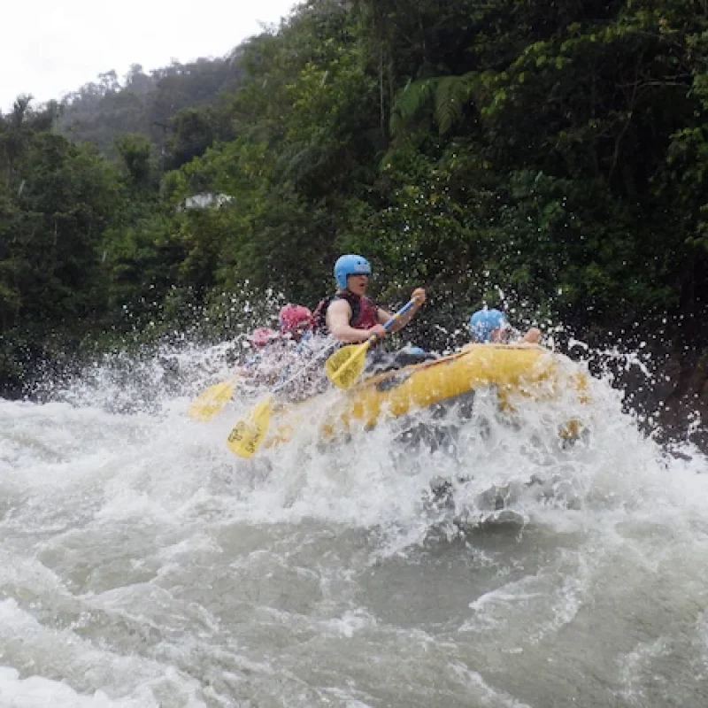 extreme-whitewater-rafting-banos-ecuador